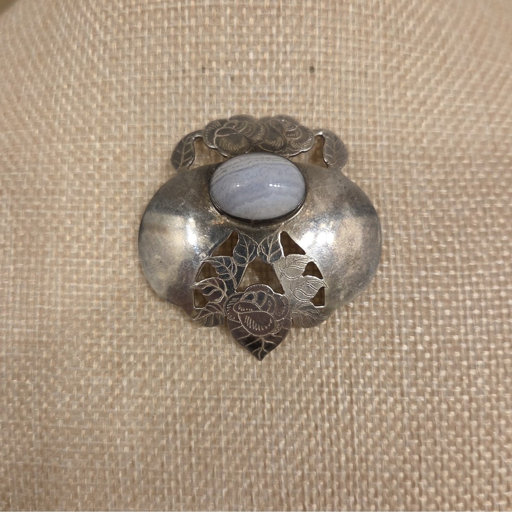 Vintage Adams Floral Sterling Silver & Blue Lace Agate‎ Brooch - Signed